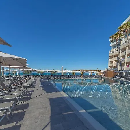 Hotel apartamentowy Fontanellas Playa