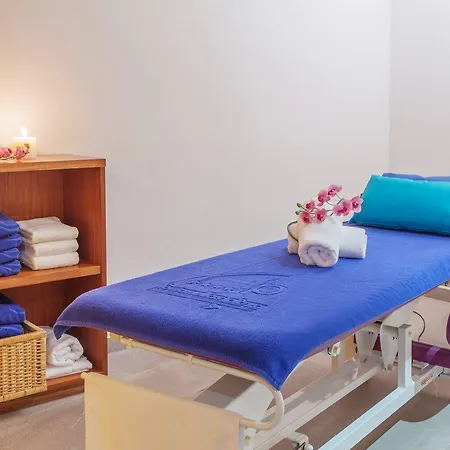 أبارتهوتل فونتانيلاس بالايا شقة فندقية 4*