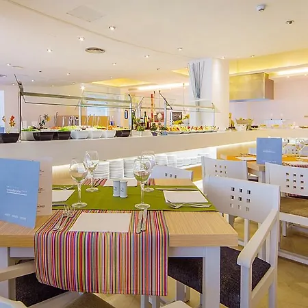 Fontanellas Playa Aparthotel